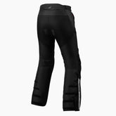 Pantaloni Outback 4 H2O, un pantalone impermeabile con protezioni CE. Ideali per motocicliste. Di REV'IT!.